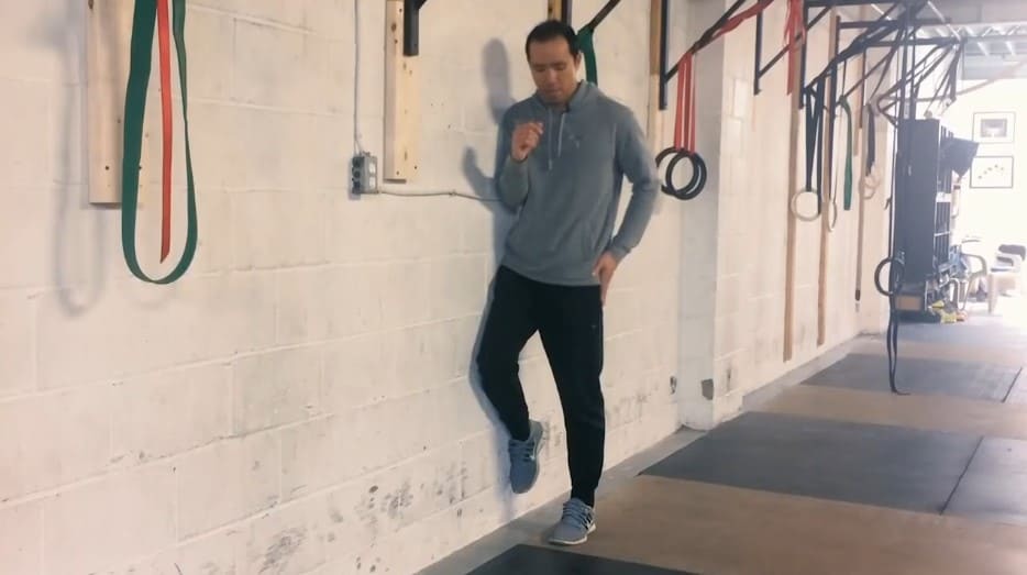 overhead squat mobility exercise - multi angle clamshell