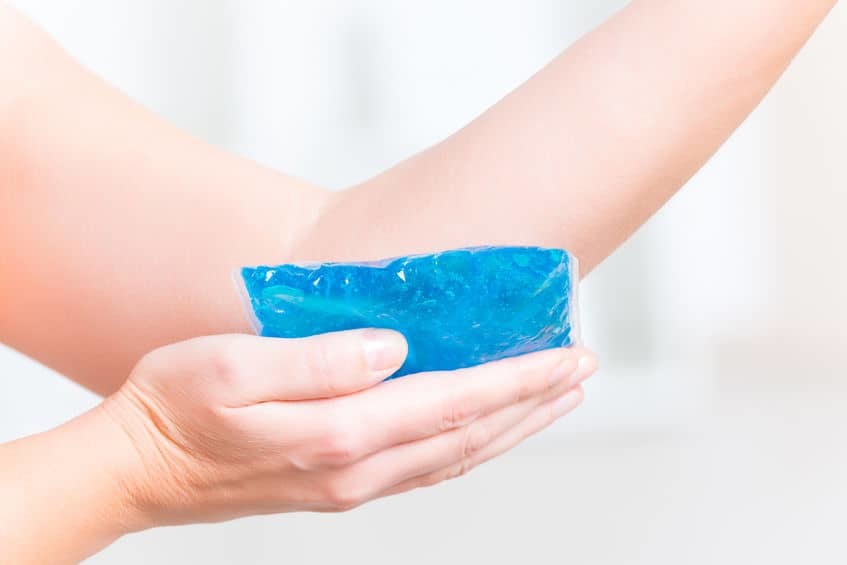 medial-epicondylitis-exercises-apply-cold-compress